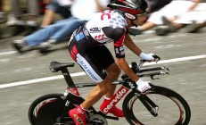 开云在线赛事平台-高诗岩领军逆袭，76人翻盘掘金诠释团队韧性