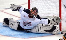 开云体育中国官网-铁血防线铸就传奇，金玟哉领衔，塞维利亚稳如磐石力克葡萄牙