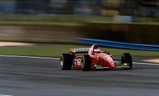 开云体育下载-戈贝尔关键制胜，雄鹿与步行者激战中的唯一性瞬间