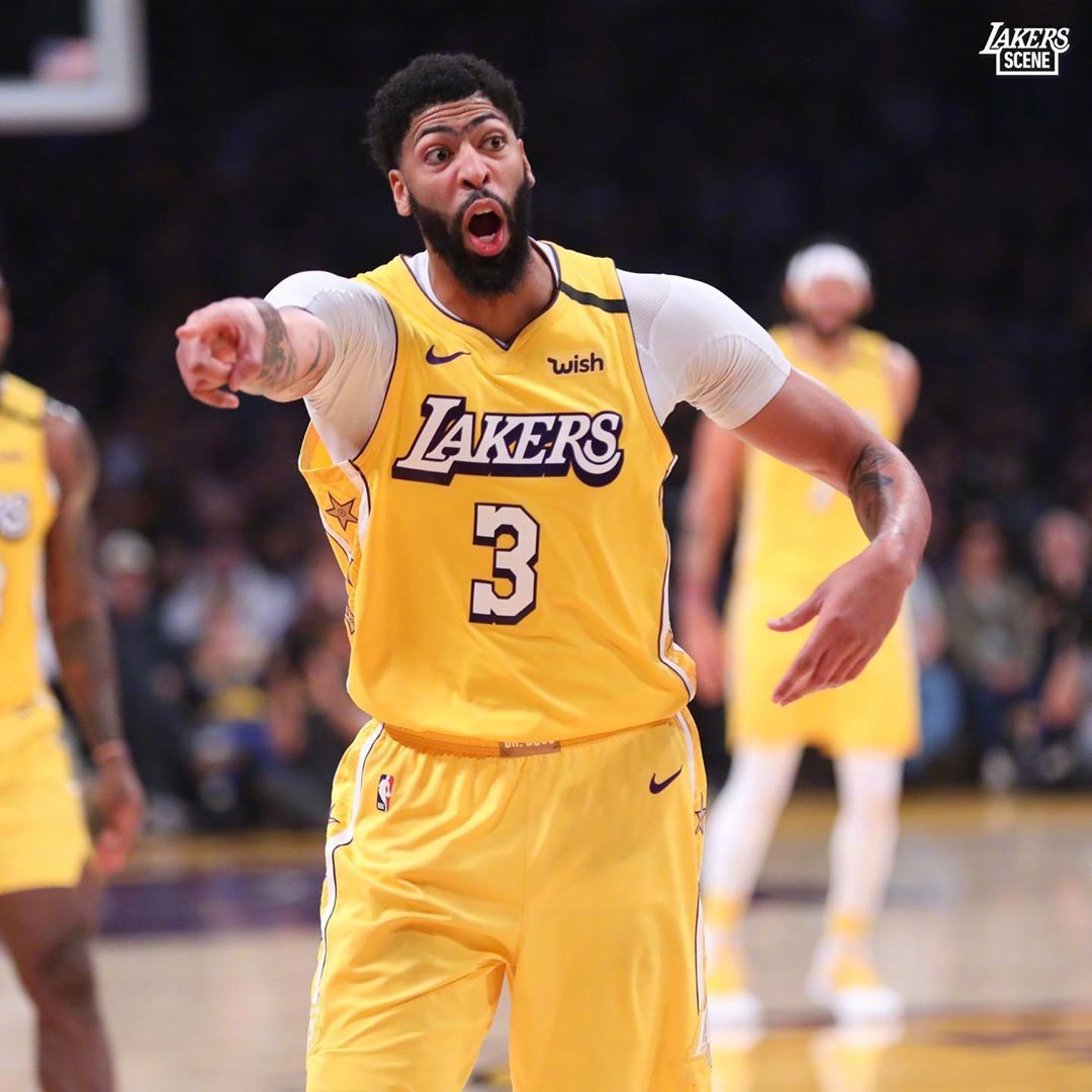 包含湖人绝杀快船，费沃斯惊艳世界的词条