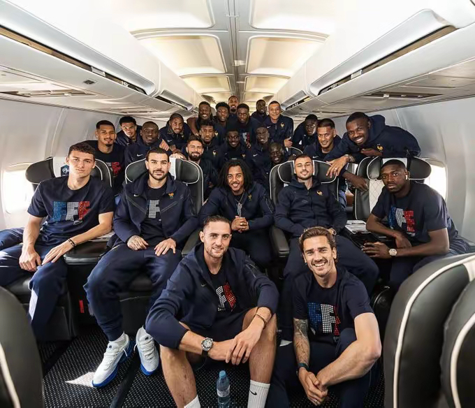 关于激战火爆的足球赛事席卷全球球迷的信息