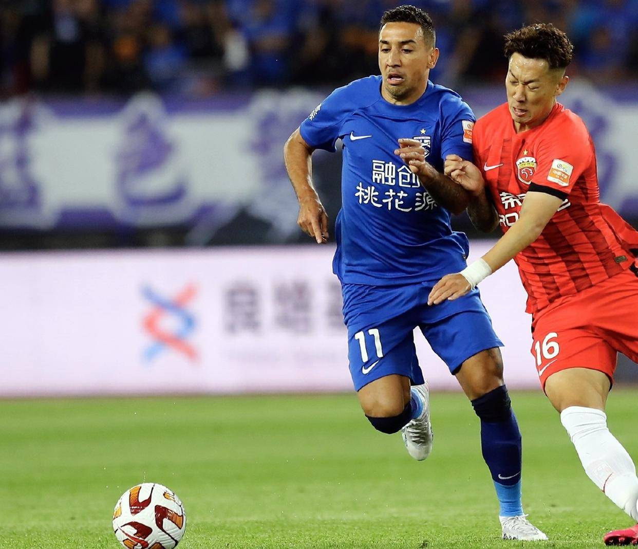 瑟纳铁甲军团磐石般稳固,主场战胜强敌 瑟纳铁甲军团磐石般稳固,主场战胜强敌