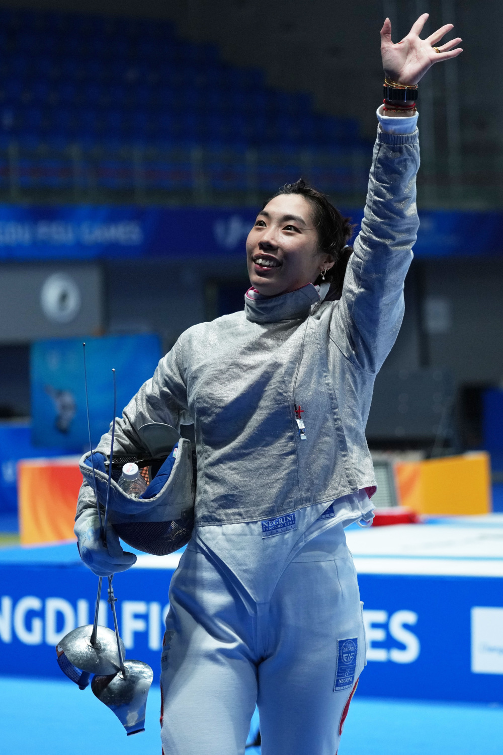 关于女子击剑选手领先一筹，雄踞榜首的信息