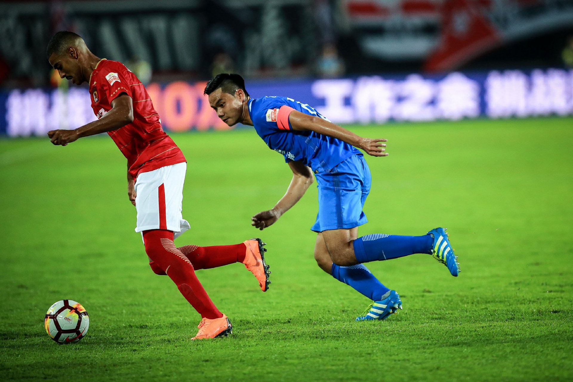 广州富力备战有序，球队全力以赴迎战对手的简单介绍