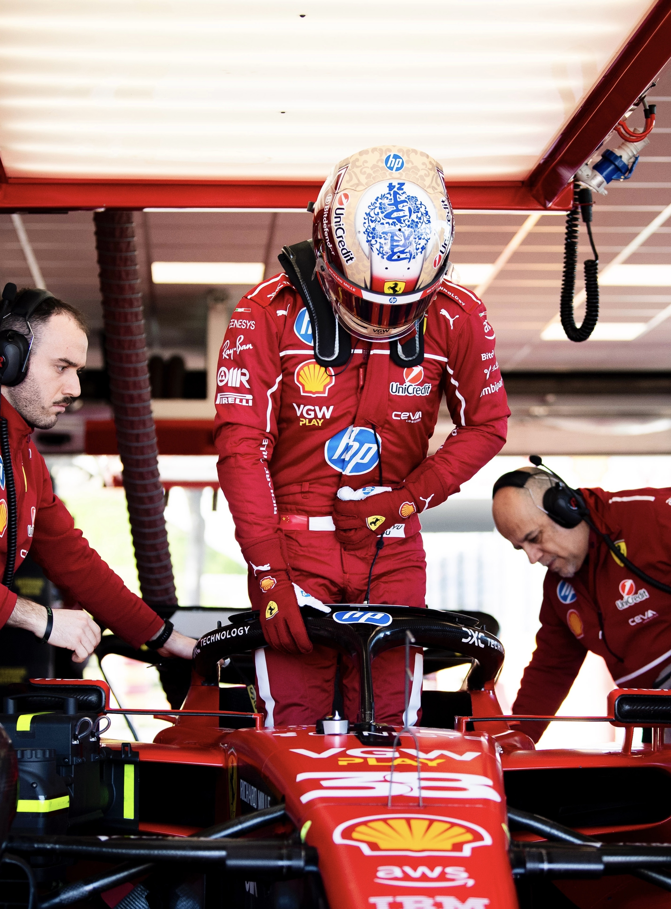 关于索伯车队力克迈凯伦，周冠宇扛起全队的信息